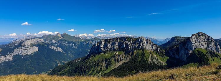 Vue sur le Mont-Blanc depuis la Pointe de Sur Cou