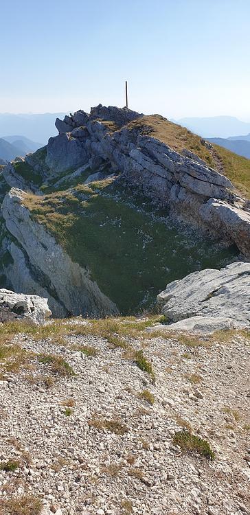 La croix au sommet du Mont Colombier