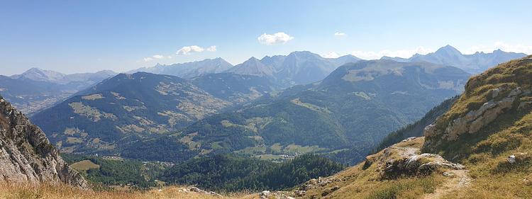 Vue sur le massif des Aravis