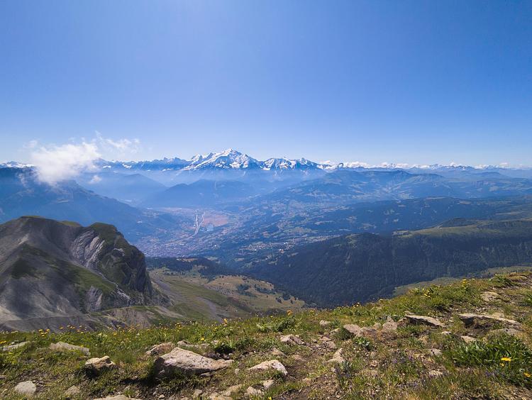 Vista sul Monte Bianco prima di raggiungere la vetta