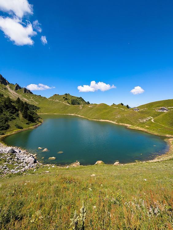 Sulle rive del lago di Lessy