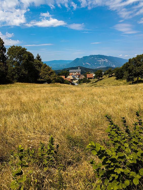 Vue sur le village d'Ontex au départ