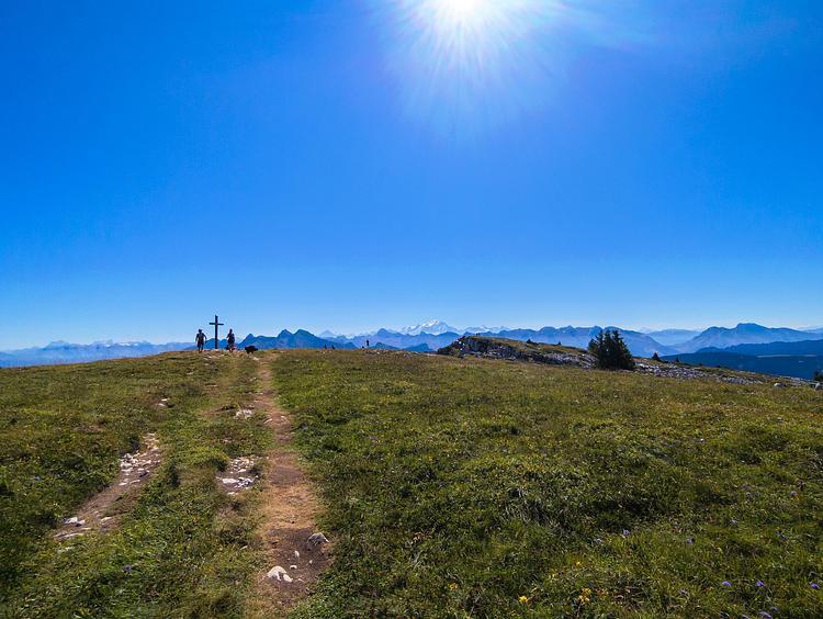 A l'arrivée au sommet de la montagne de Sous-Dine