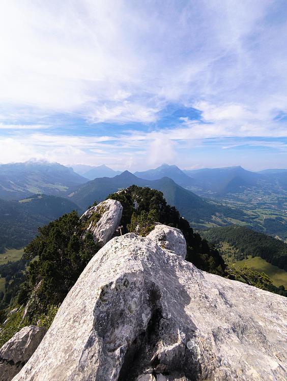 Roc des Boeufs depuis La Chapelle Saint-Maurice