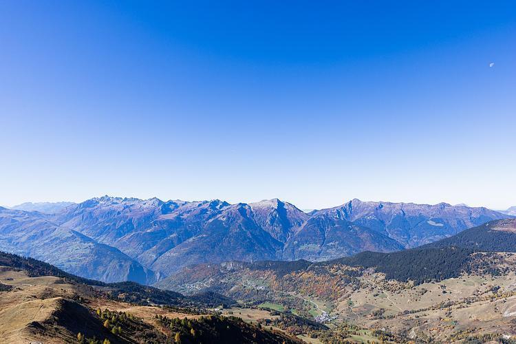 Vue sur l'ouest (Grand-Arc) depuis le Quermoz