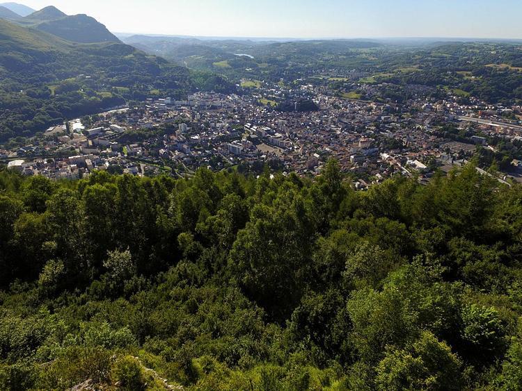 Vue sur Lourdes depuis le sommet