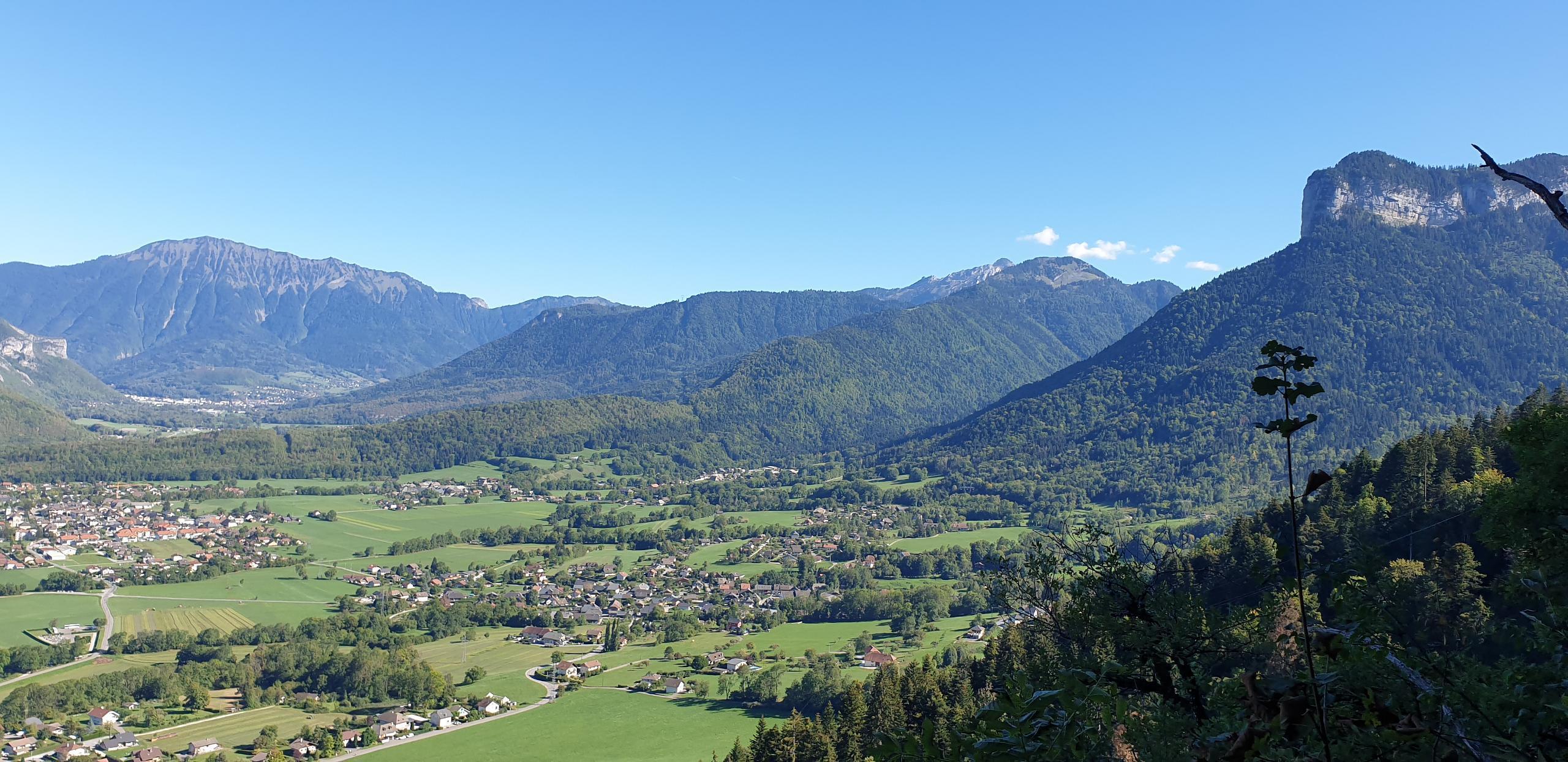 Point de vue de l'Oratoire à Lathuile Hiking route map, distance and